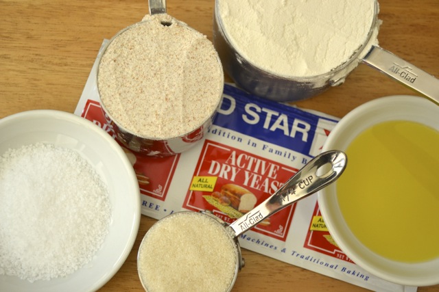 Recipe Ingredients: Homemade Pizza Crusts 
