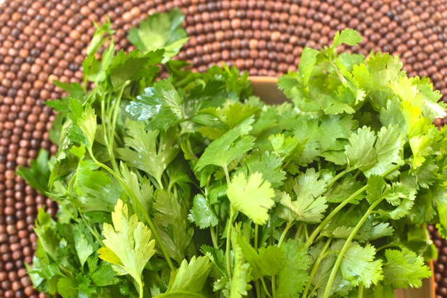 Quick Tip: Add Cilantro and Parsley to Smoothies!
